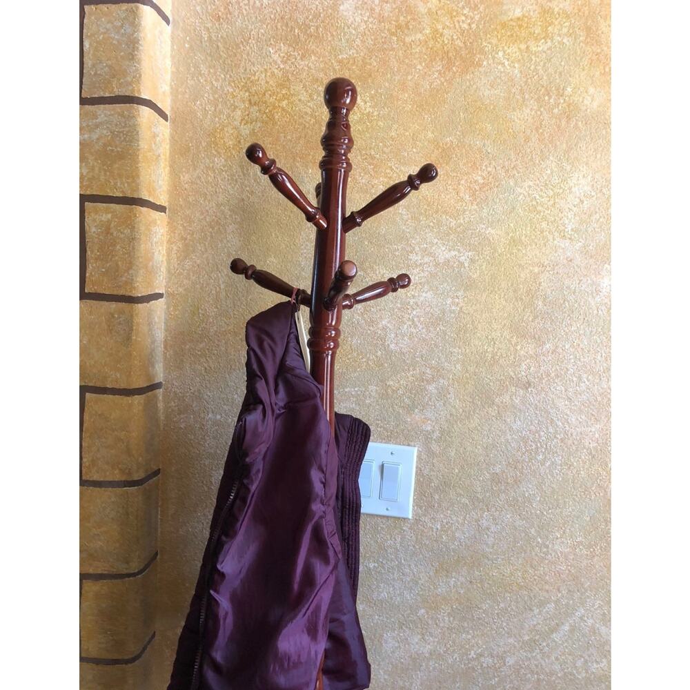 Home / Coat Racks / Heirloom Cherry Twist Coat Rack - Picture 3 of 5